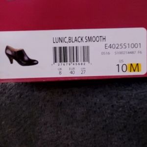 Naturalizer womens 10 black bootie 2 1/2" heel